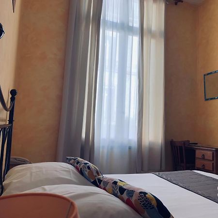 Hotel Moderne Tours Luaran gambar